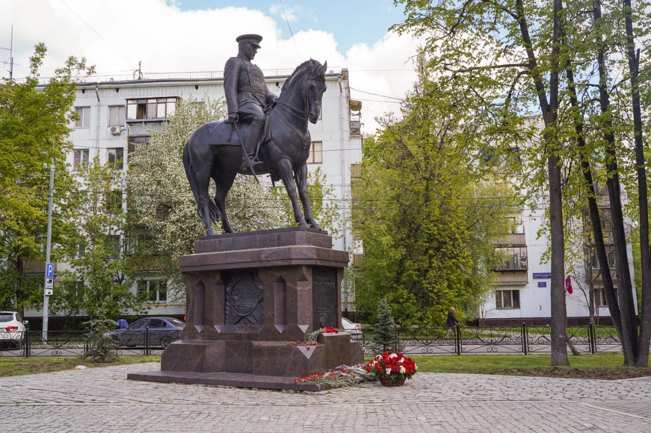 площадь рокоссовского в курске