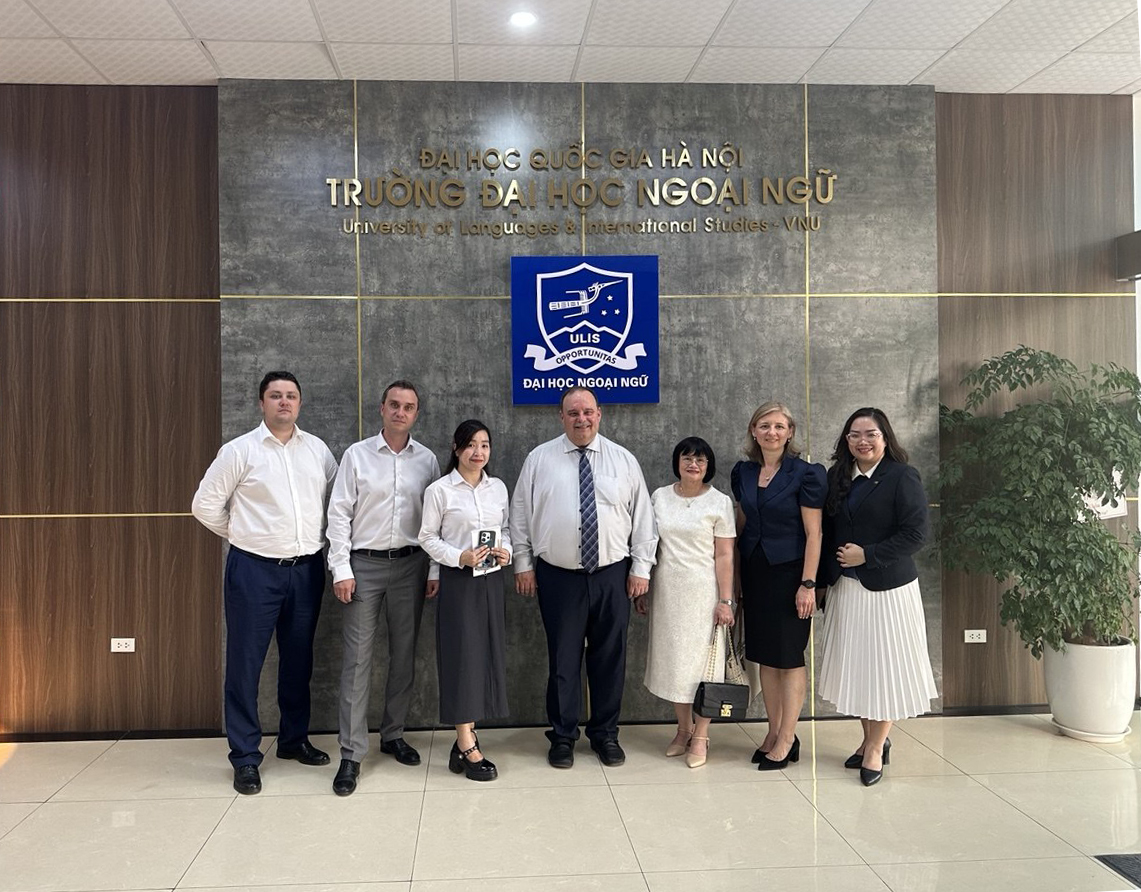 Финансовый университет и Университет языков и международных исследований ВНУ договорились о развитии программ академических обменов