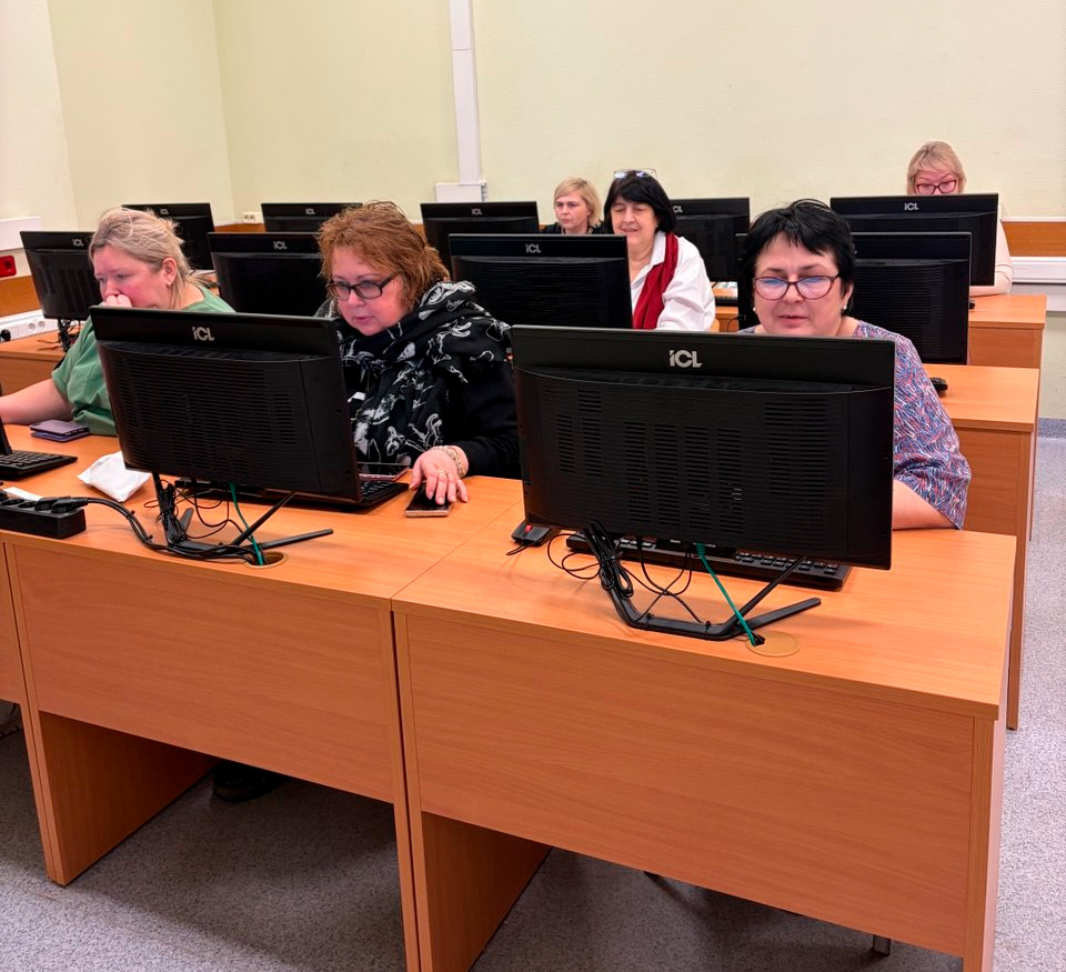 Поздравляем слушателей программы повышения квалификации «Подготовка к аттестации профессиональных бухгалтеров. Главный бухгалтер коммерческой организации» с успешной сдачей итогового зачета